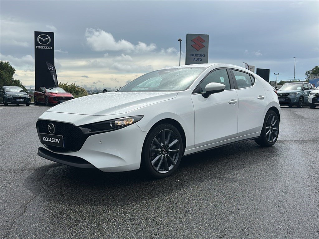 En savoir plus sur MAZDA3
